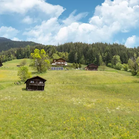 Daire Welcoming In With Terrace