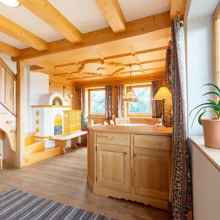 Welcoming In With Terrace Stummerberg