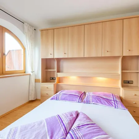 Welcoming In With Terrace Apartman