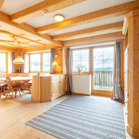 Apartman Welcoming In With Terrace