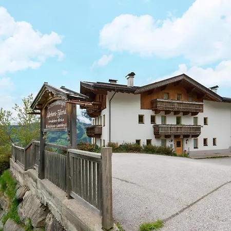 Welcoming In With Terrace Apartman *