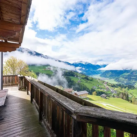 Welcoming In With Terrace Stummerberg